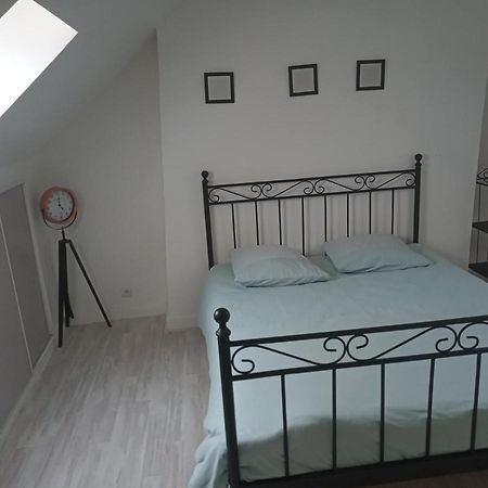 Duplex Agreable Et Calme Apartment Chateau-Thierry Bagian luar foto