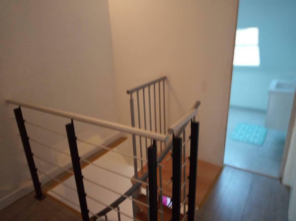 Duplex Agreable Et Calme Apartment Chateau-Thierry Bagian luar foto